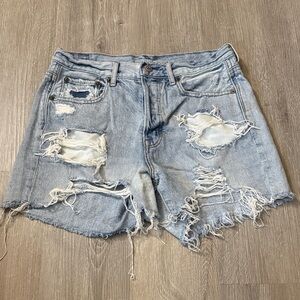 3” Inseam Light Wash Distressed Denim Shorts - Women
